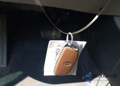 2017 Hyundai Elantra Limited из США, поврежденный, VIN 5NPD84LF0HH104617